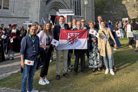 Das Bild zeigt die Delegation in Visby.