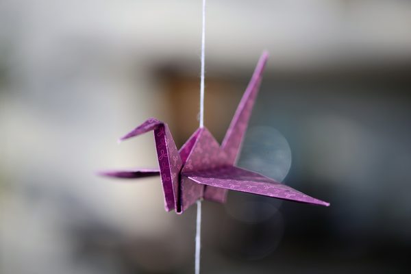 Kranich aus Origami-Papier