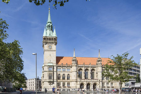 Das Foto zeigt das Rathaus der Stadt Braunschweig.