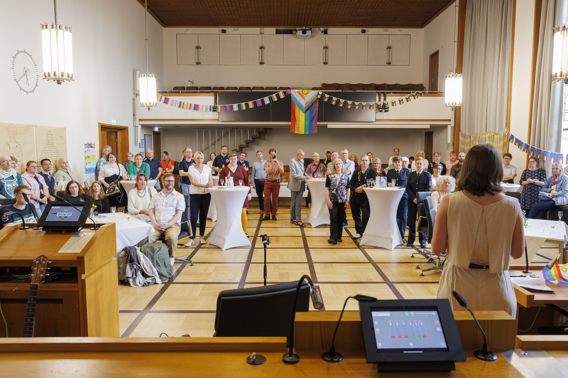 Regenbogenflagge und Regenbogenempfang (Wird bei Klick vergrößert)