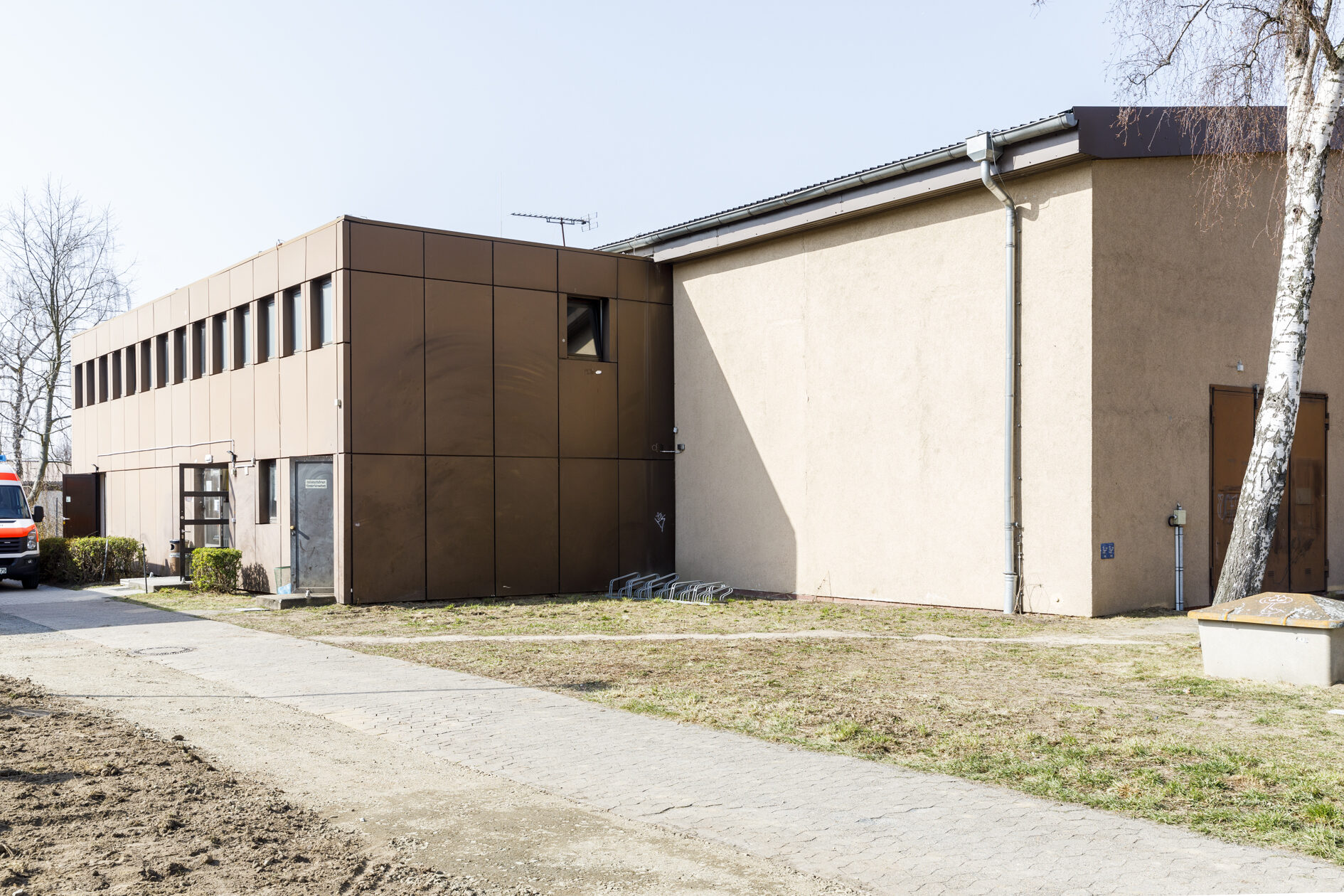 Außenansicht der Sporthalle Naumburgstraße (Wird bei Klick vergrößert)