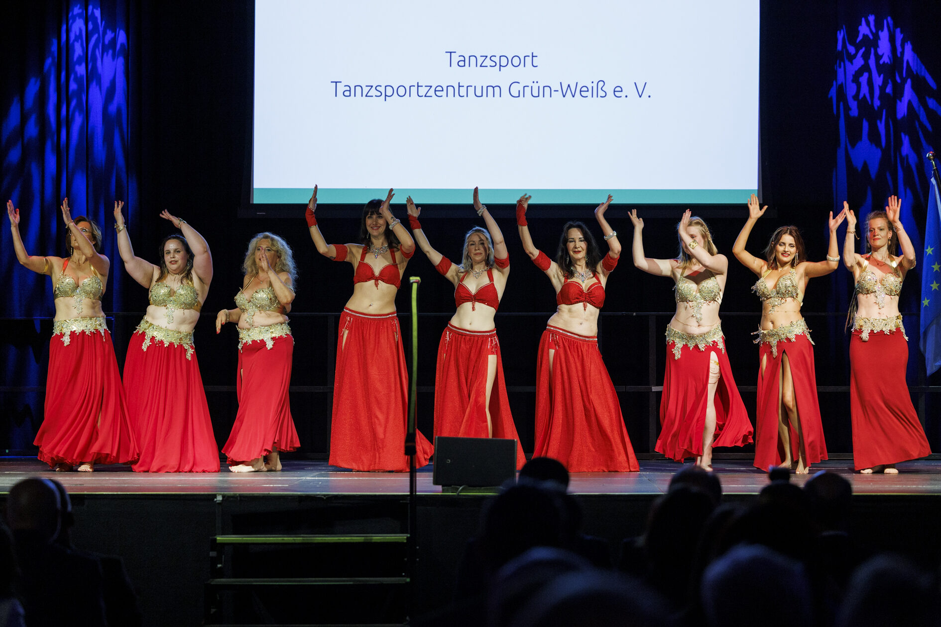 Das Bild zeigt die Vorführung des Tanzsportzentrum Grün.Weiß e.V. (Wird bei Klick vergrößert)