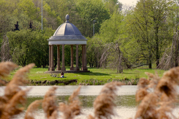 Pavillon am Spielmannsteich im Richmond-Park (Zoom on click)