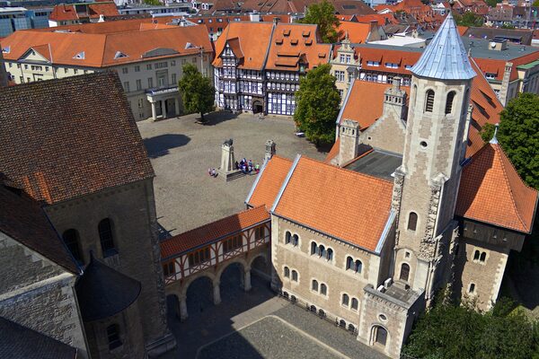 Burgplatz von oben (Wird bei Klick vergrößert)