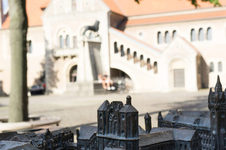 Blindenmodell auf den Burgplatz