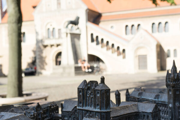 Blindenmodell auf den Burgplatz (Wird bei Klick vergrößert)