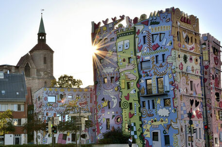Blick auf das Magniviertel mit Happy Rizzi Haus