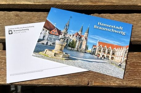 Postkarte mit dem Altstadtmarkt als Motiv.