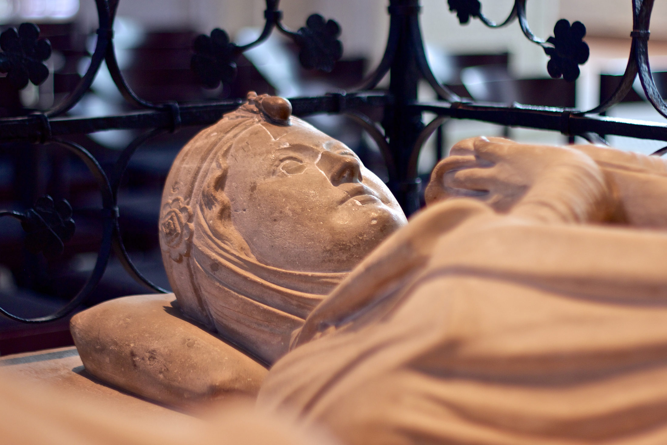 Grabmal von Mathilde im Dom (Wird bei Klick vergrößert)