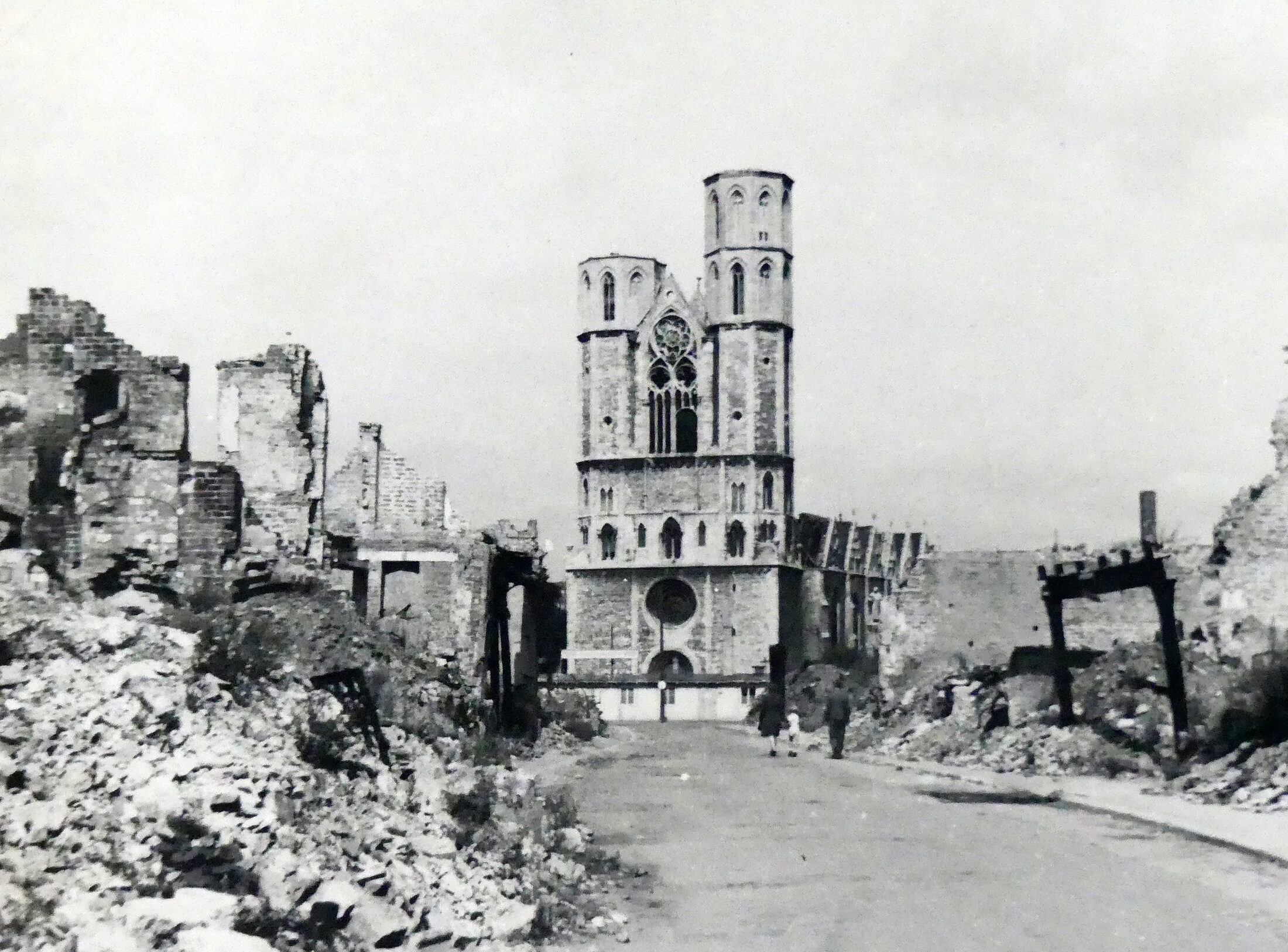 Hagenbrücke 1945 (Wird bei Klick vergrößert)