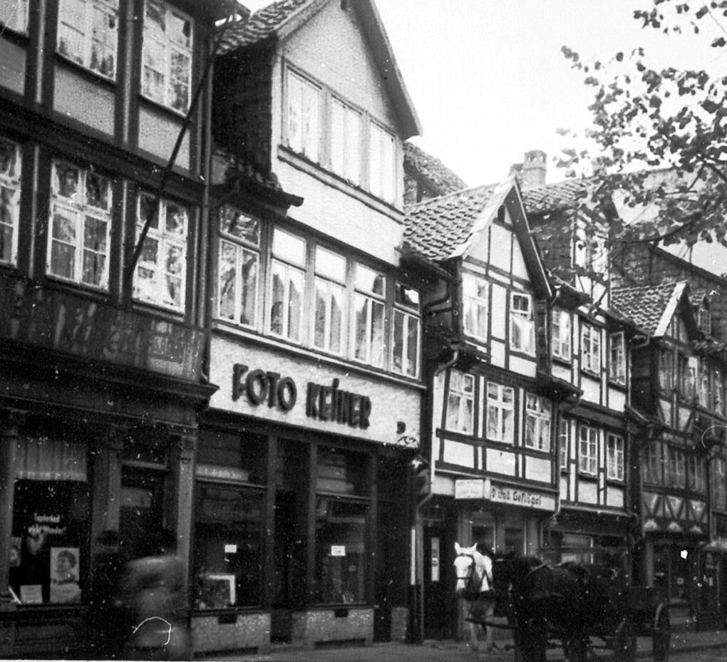 Ölschlägern um 1940 (Wird bei Klick vergrößert)