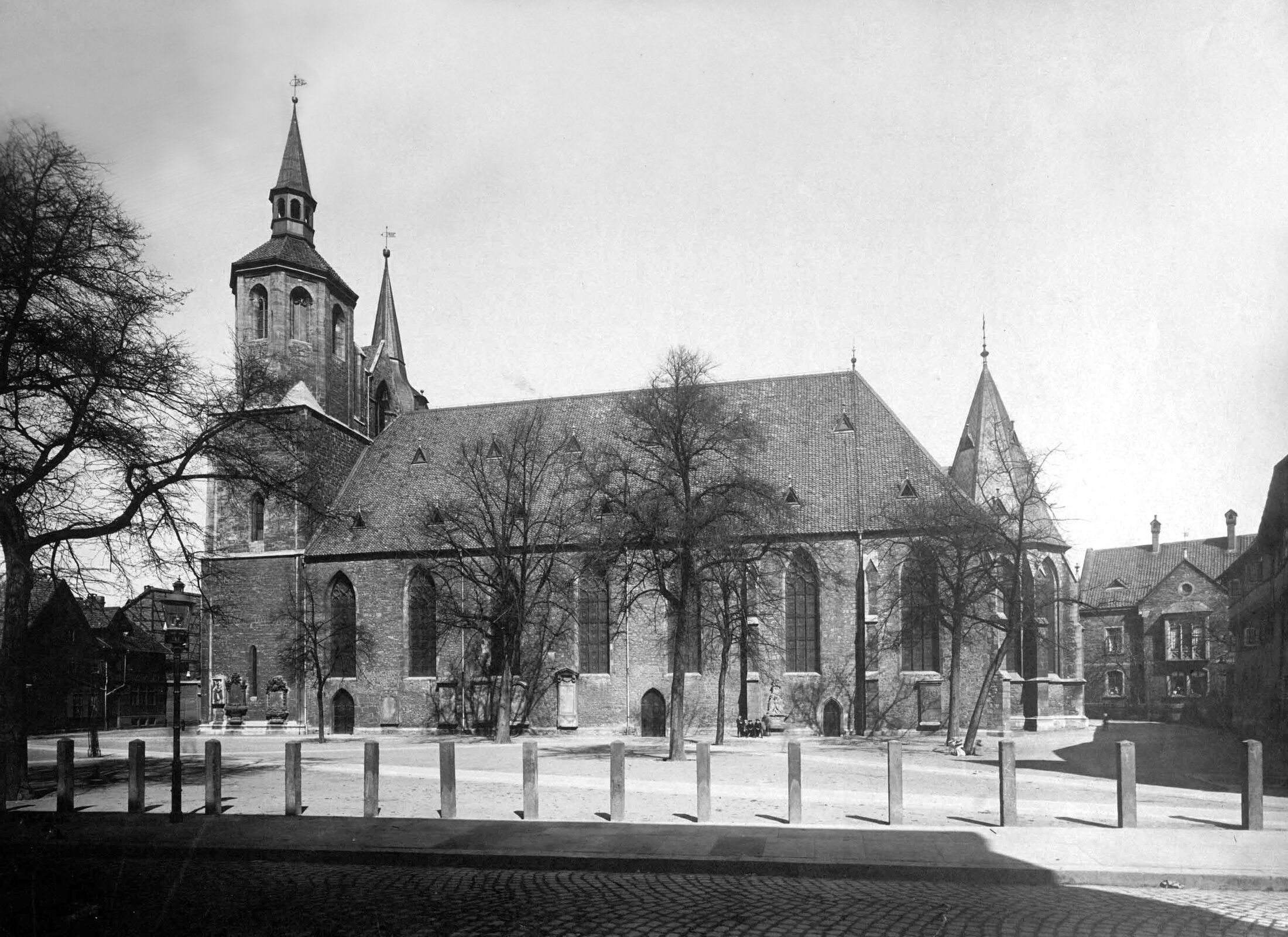 Magnikirche vor 1944 (Wird bei Klick vergrößert)