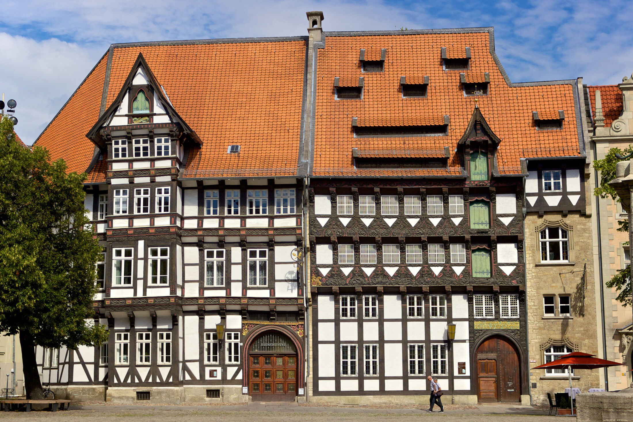 Von Veltheimsches Haus (links) und Huneborstelsches Haus (rechts) (Zoom on click)