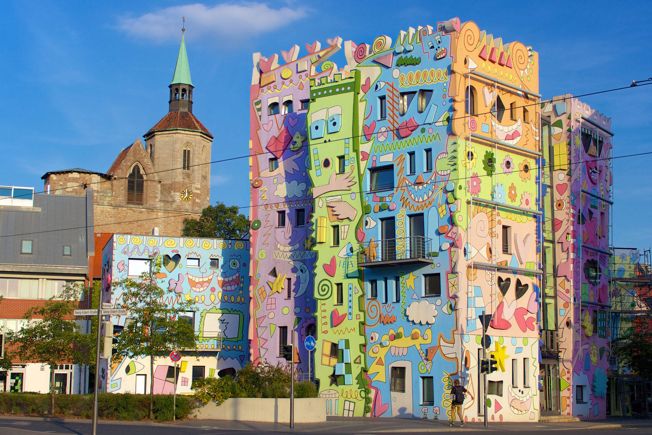 Happy RIZZI House (Zoom on click)