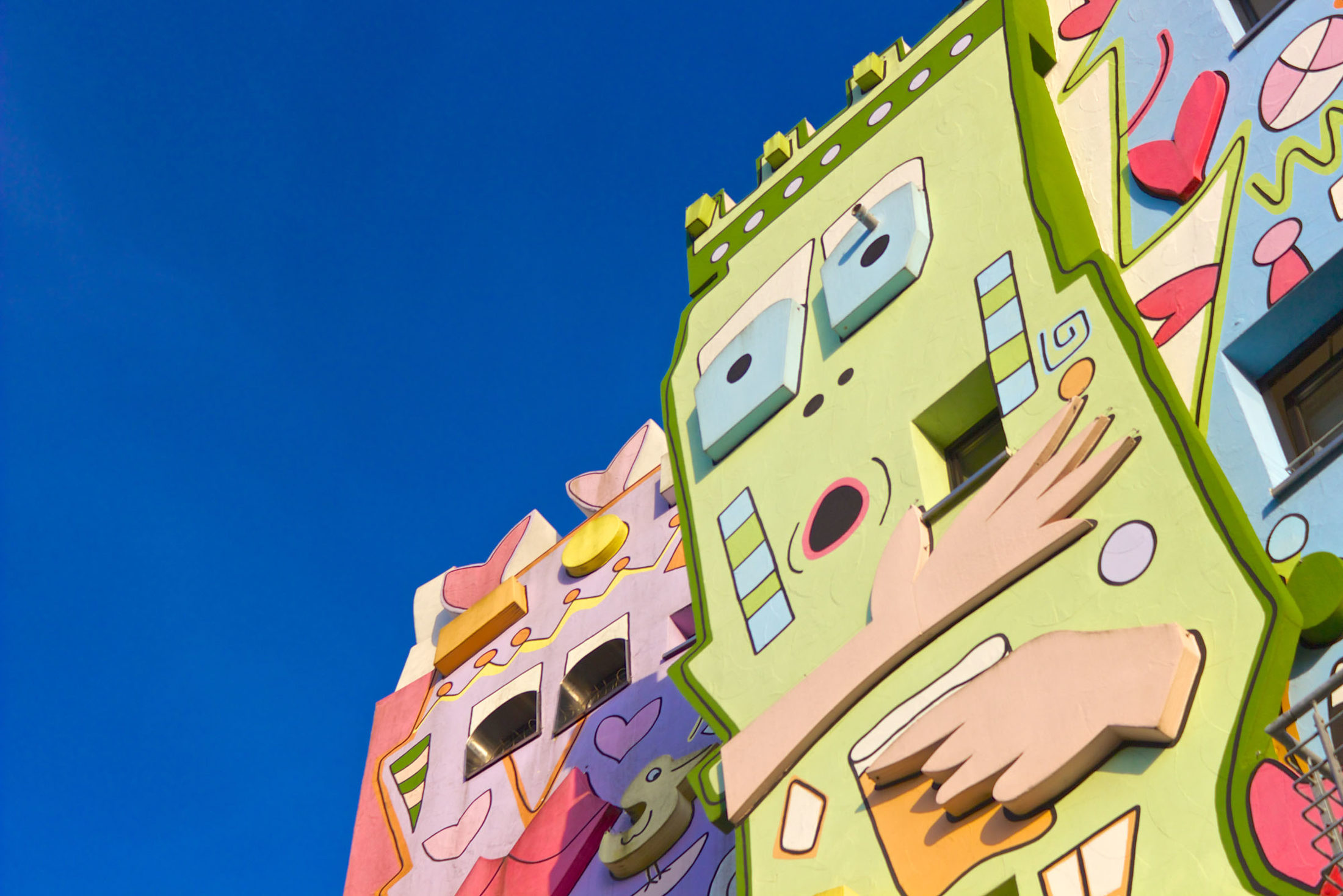 Happy RIZZI House (Zoom on click)