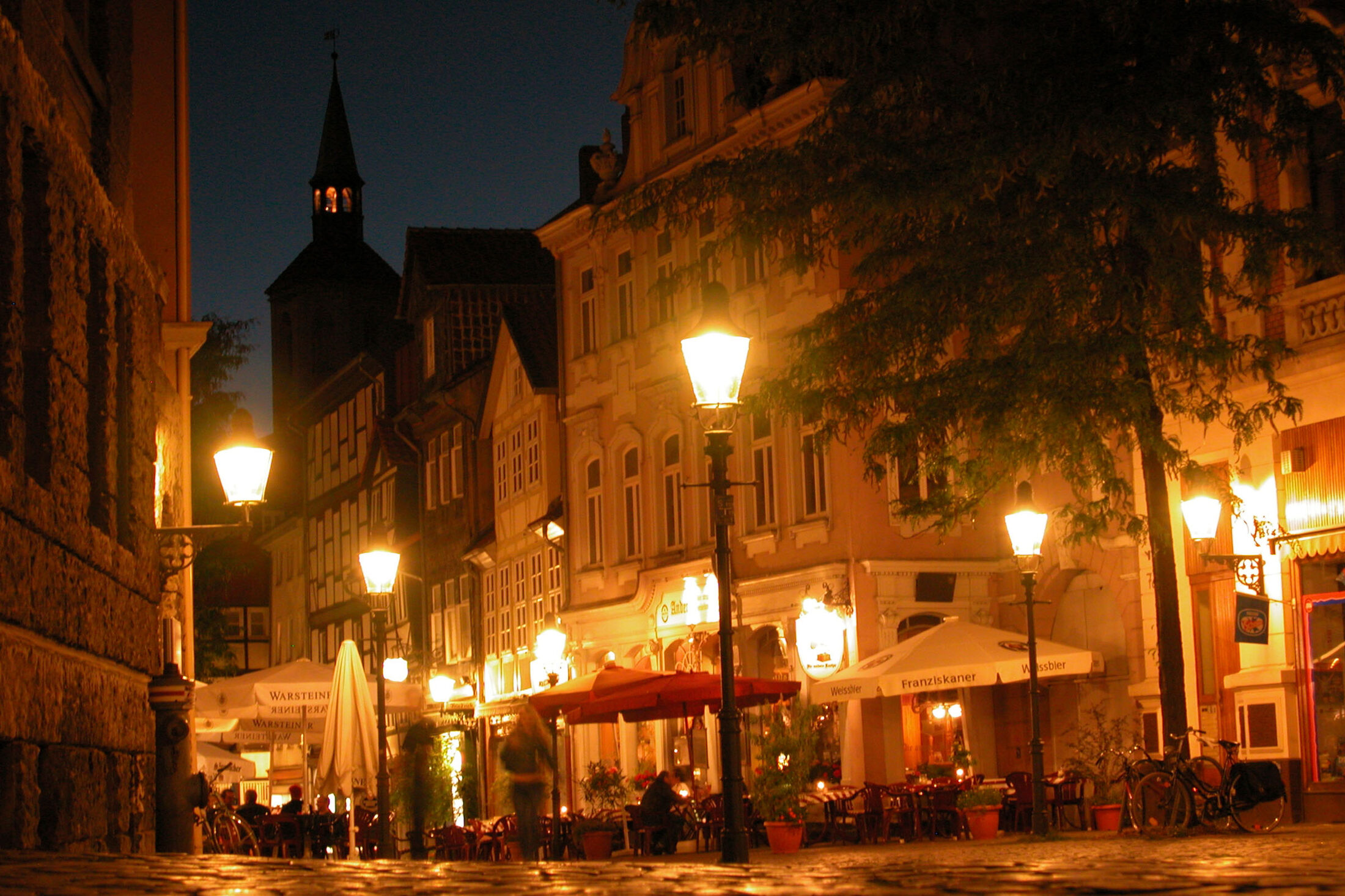 Straßenzug im Magniviertel (Zoom on click)