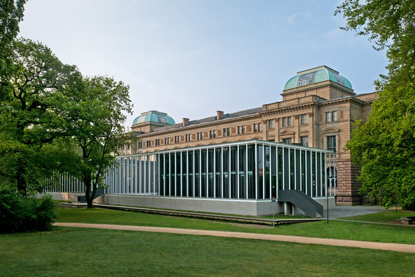 Herzog Anton Ulrich-Museum von hinten (Zoom on click)