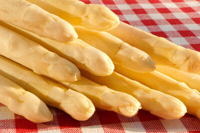 frischer Spargel (Zoom on click)