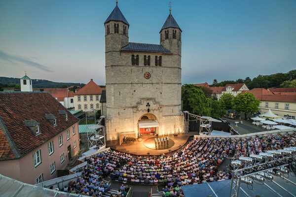 Gandersheimer Domfestspiele. (Wird bei Klick vergrößert)