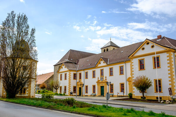 Außenansicht des Klosters St. Ludgerus (Wird bei Klick vergrößert)