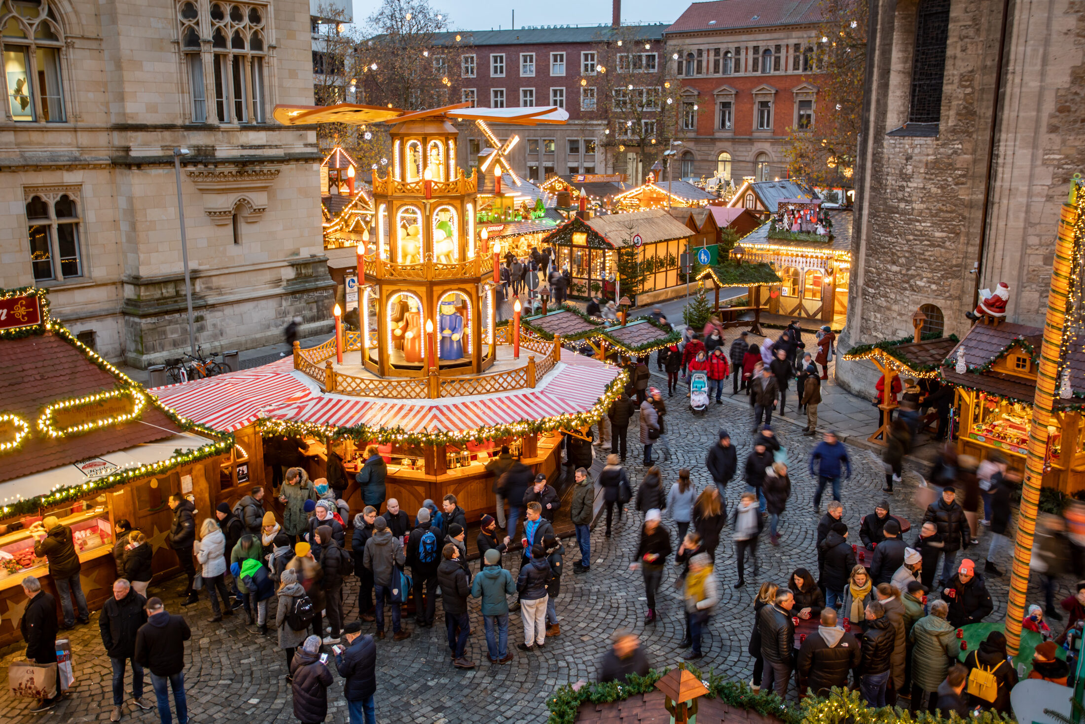 Die Braunschweiger Weihnachtspyramide (Wird bei Klick vergrößert)