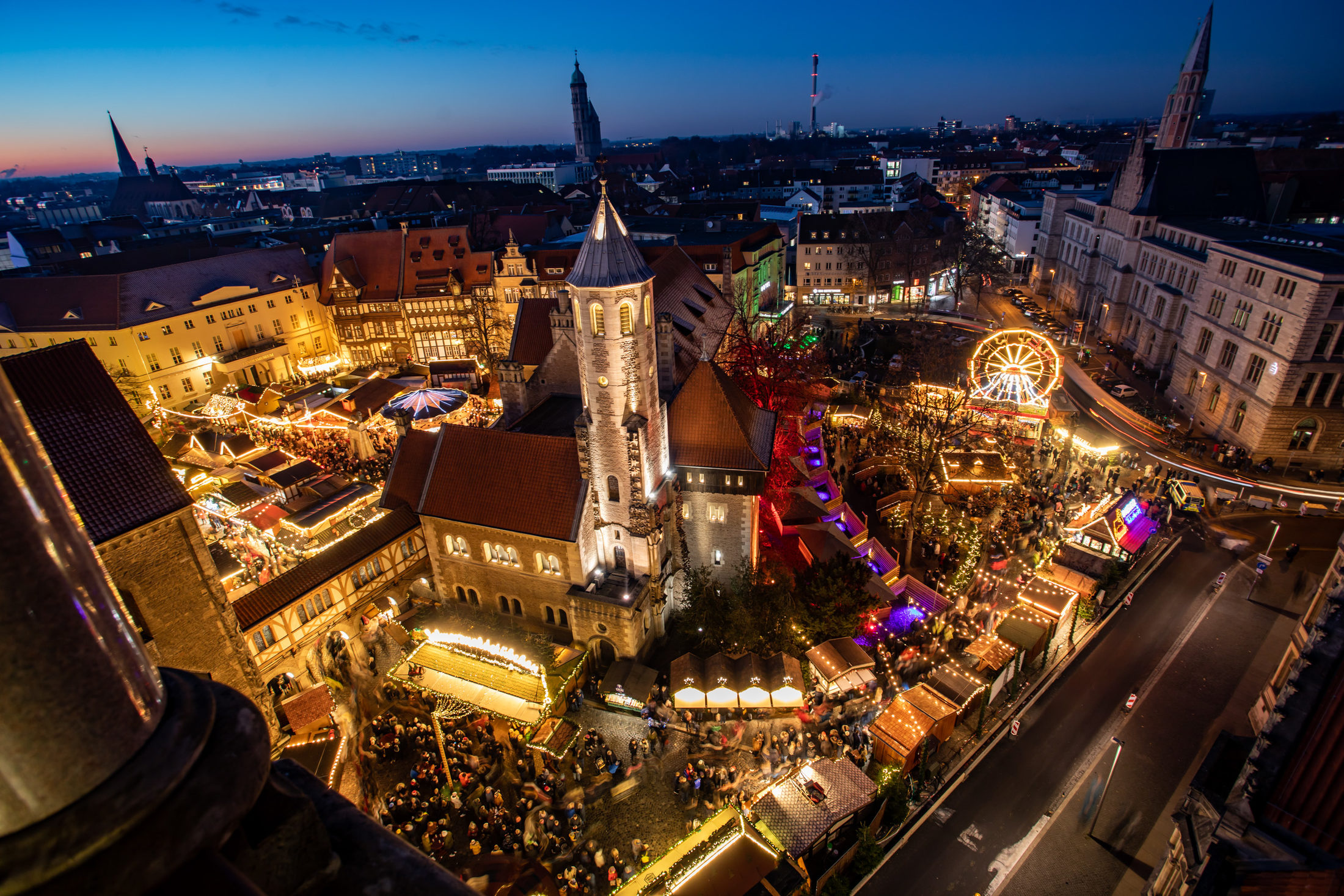 Blick über den Braunschweiger Weihnachtsmarkt (Wird bei Klick vergrößert)