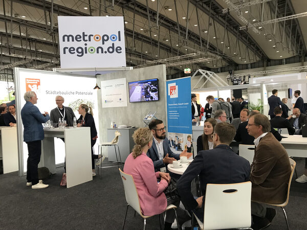 Wie hier 2023 ist der Braunschweiger Messeauftritt bei der Real Estate Arena auch in diesem Jahr Teil des Gemeinschaftsstands der Metropolregion Hannover Braunschweig Göttingen Wolfsburg. (Wird bei Klick vergrößert)