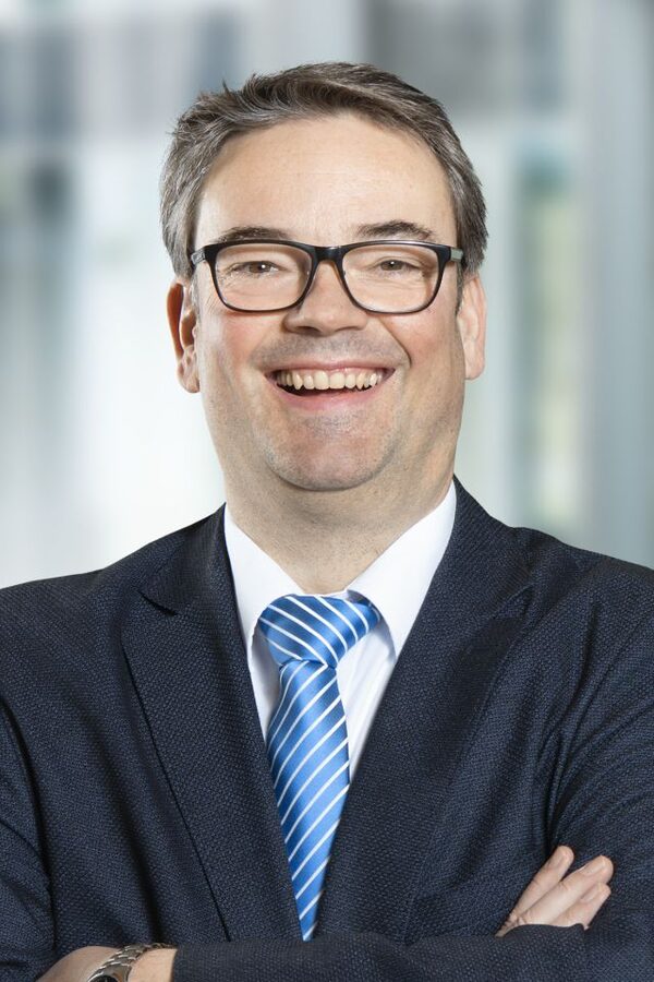 Prof. Dr.-Ing. Thorsten Schrader (Wird bei Klick vergrößert)