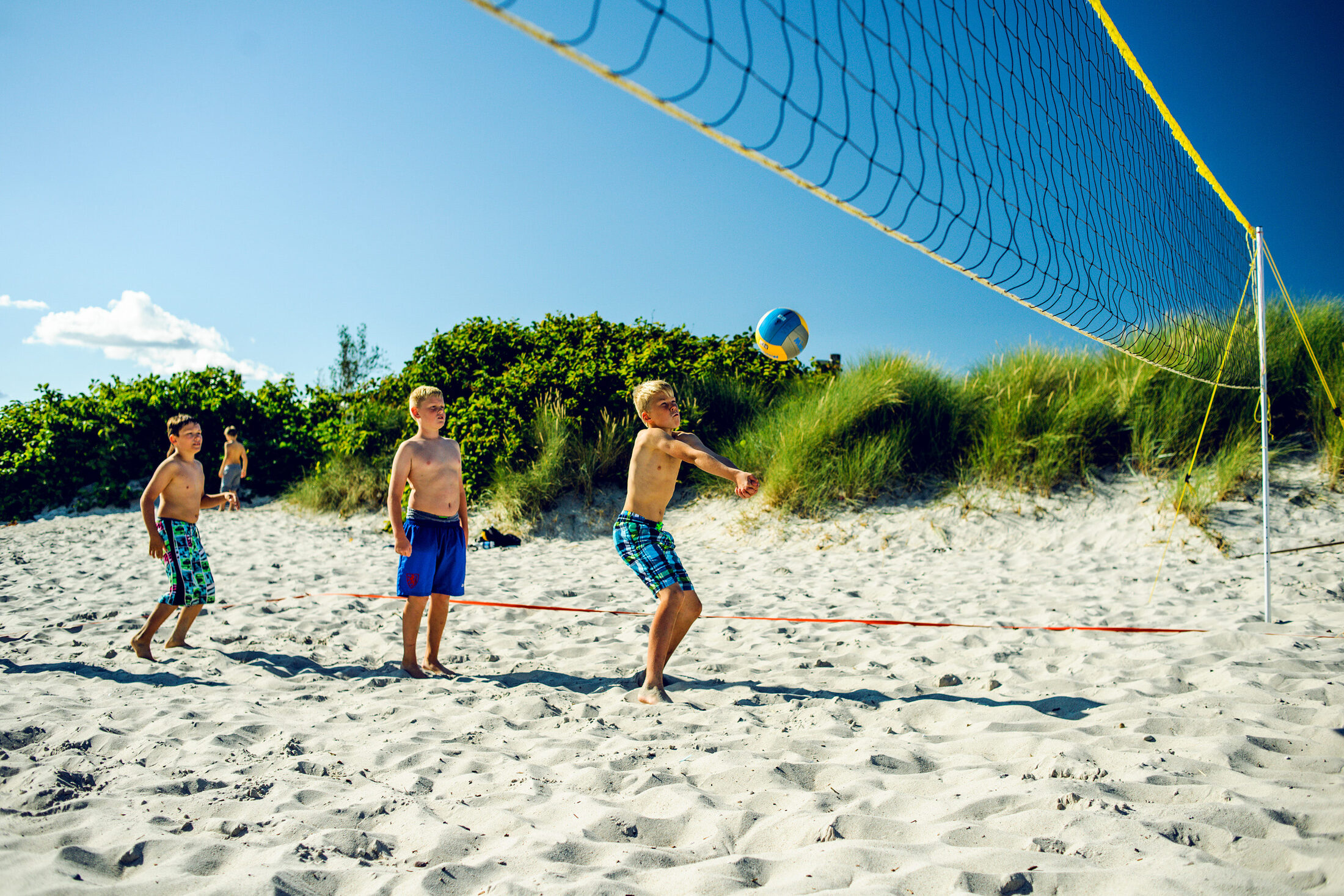 Beachvolleyball (Wird bei Klick vergrößert)